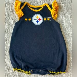 NFL Pittsburg Steelers Onesie | Black and Yellow | 18 Months